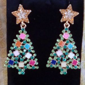 Beautiful, Bright Christmas Tree Earrings